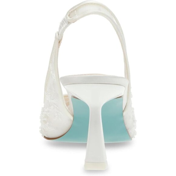 Betsey Johnson Womens Ivory Textile Closed Pointed Toe Slingback Nikki Pump - Picture 3 of 3